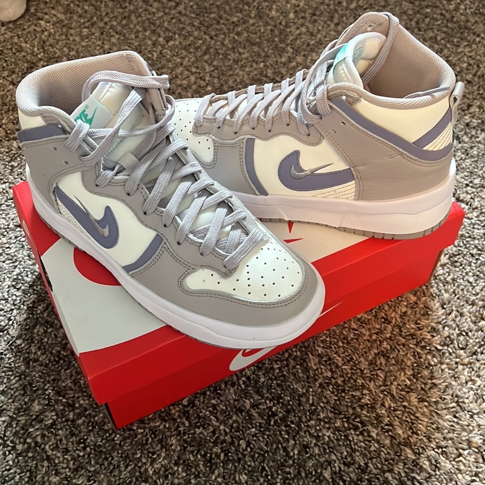 Nike Dunks!! - image 2